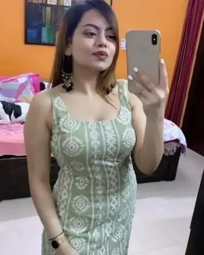 Call Girl in Naroli